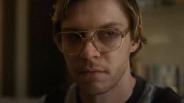 Por que o seria killer Jeffrey Dahmer, retratado na série "Dahmer: O Canibal Americano", comia as suas vítimas? - Divulgação/Netflix